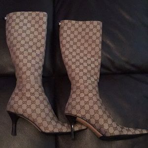 gucci signature boots